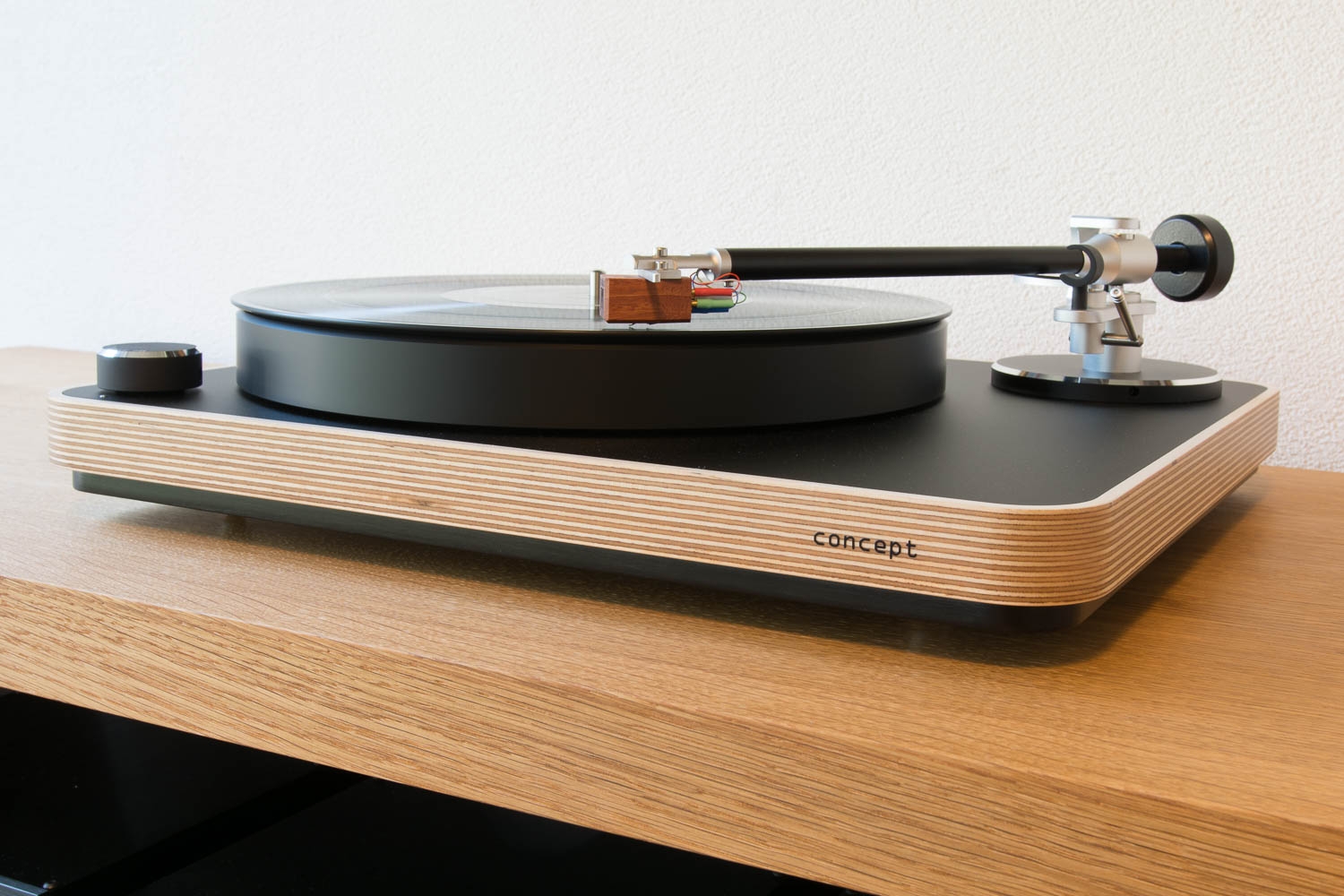 Clearaudio concept edition 24 Wood Plattenspieler - Aussteller