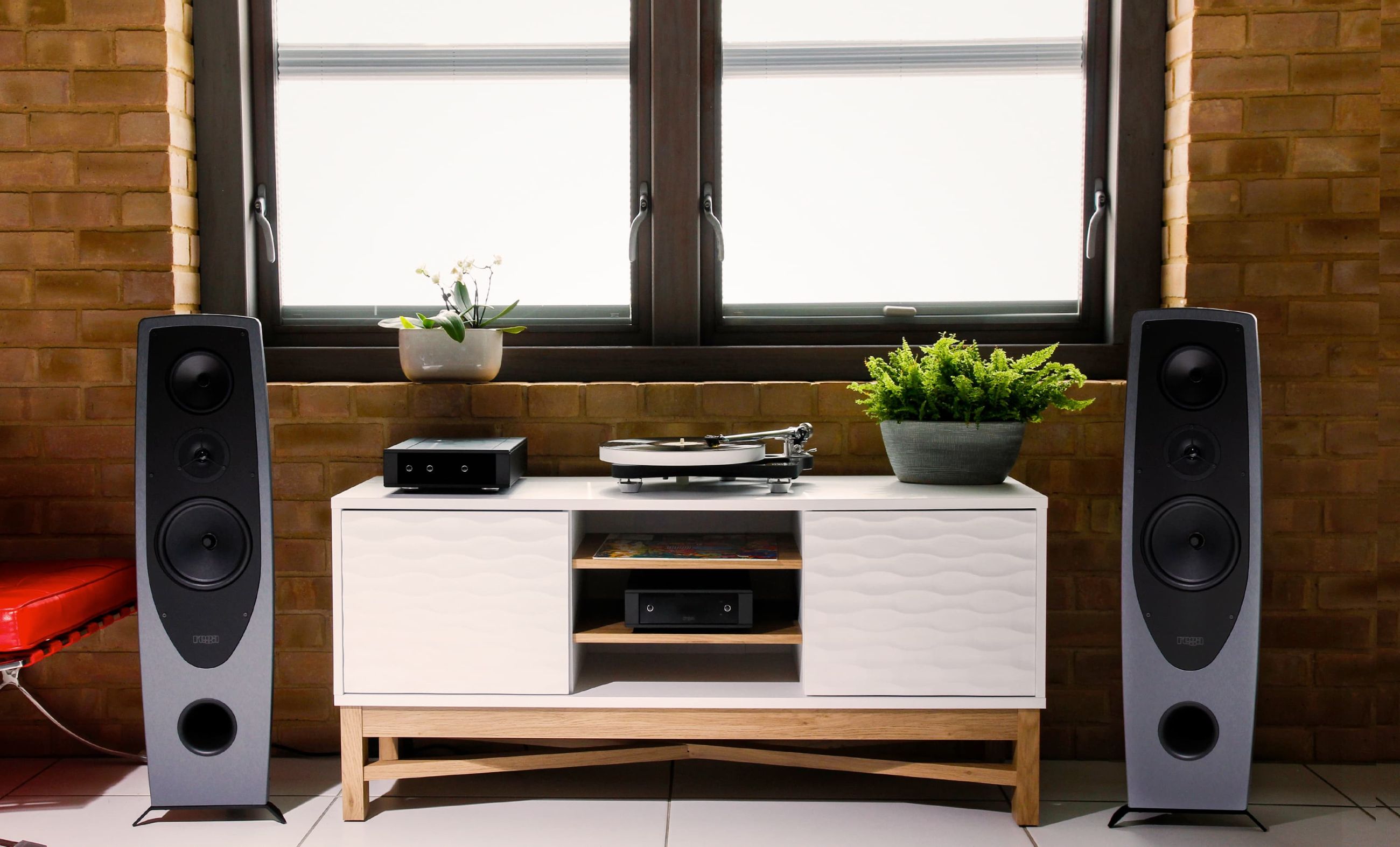 Rega Naia Plattenspieler