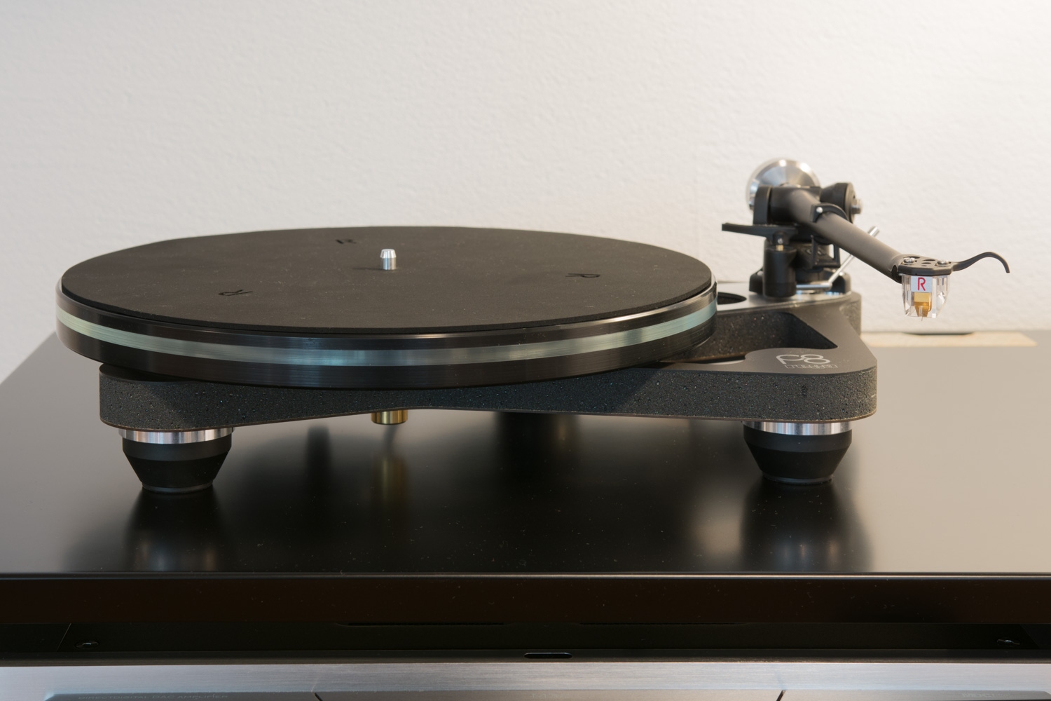 Rega Planar 8 Plattenspieler