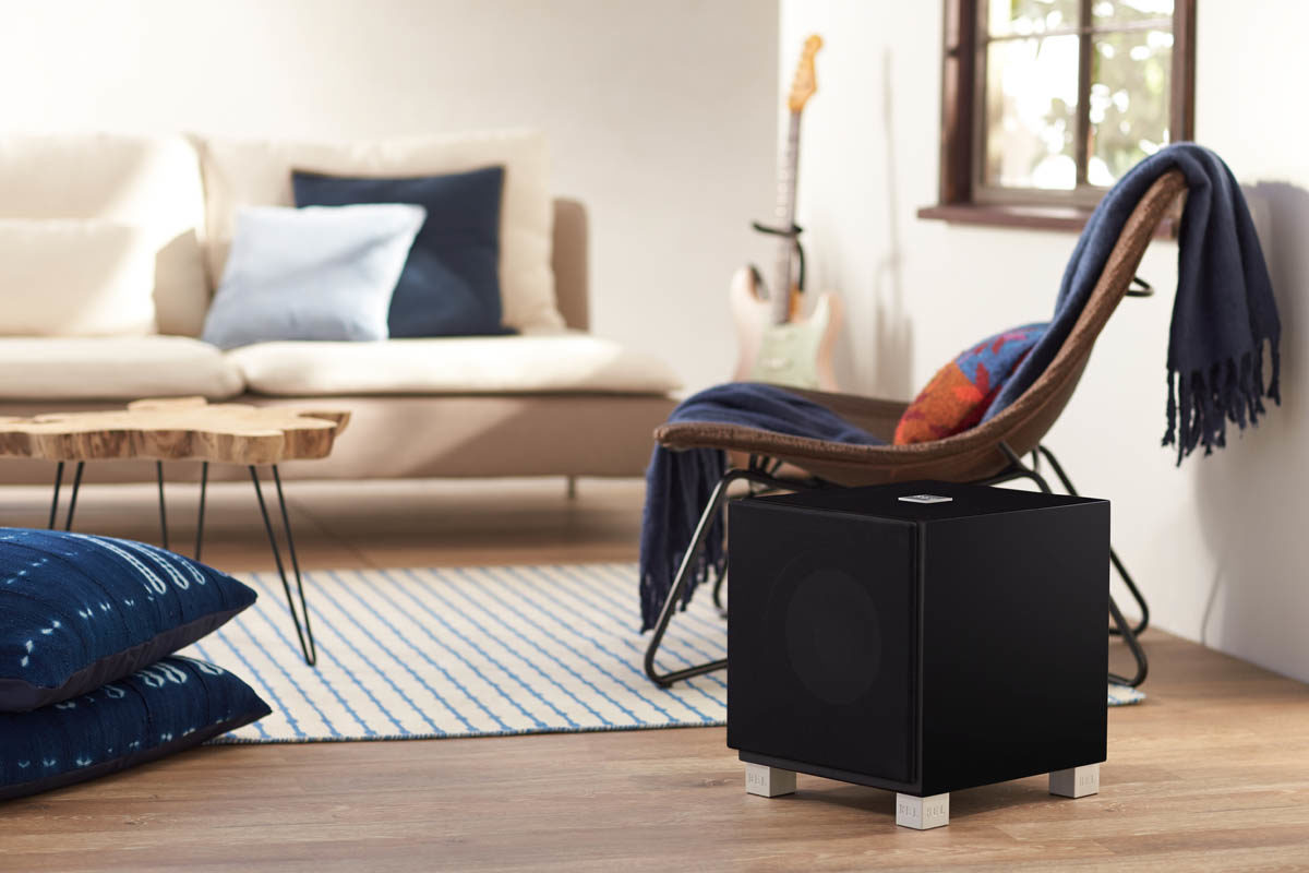 REL Subwoofer