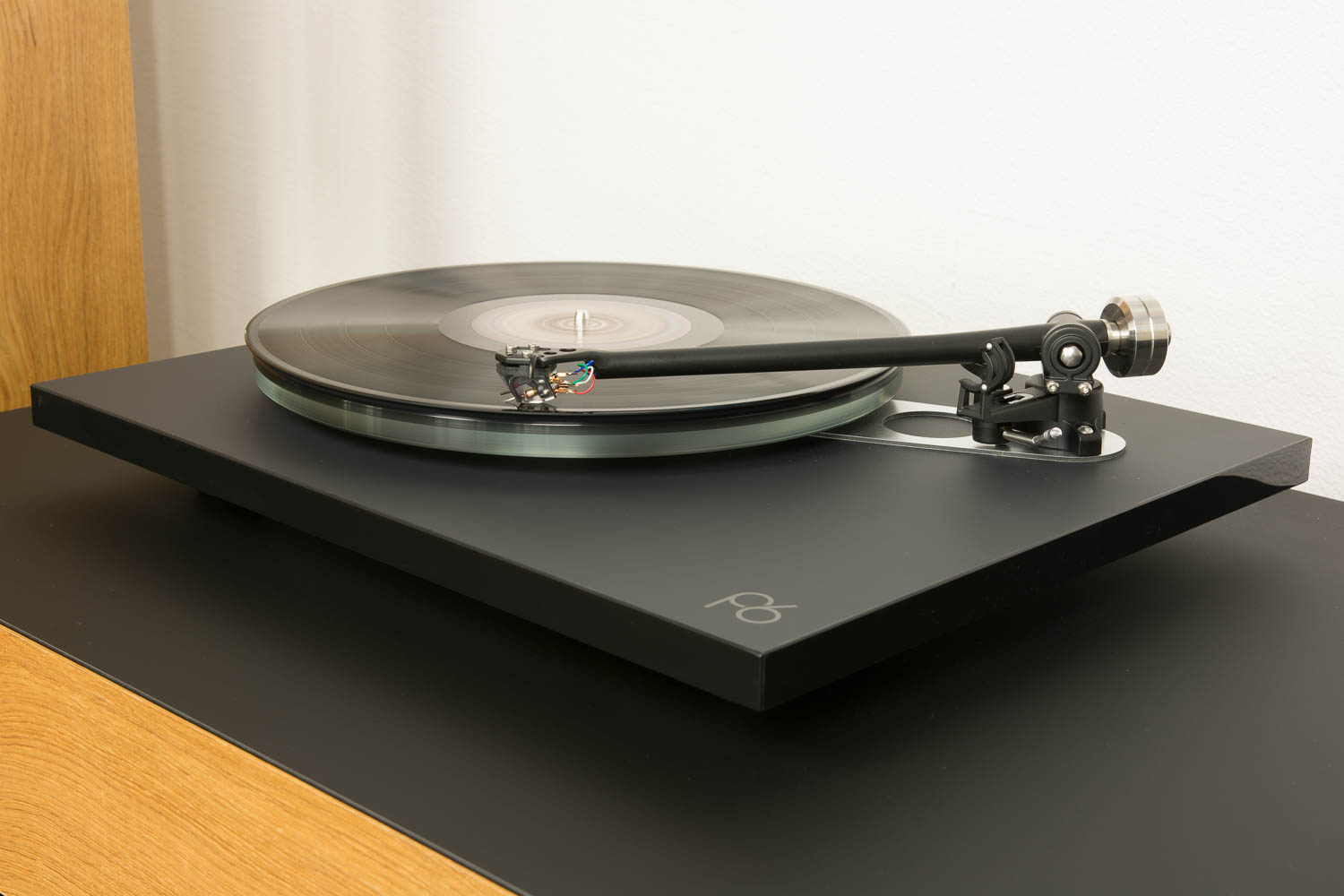 Rega Planar 6 Plattenspieler