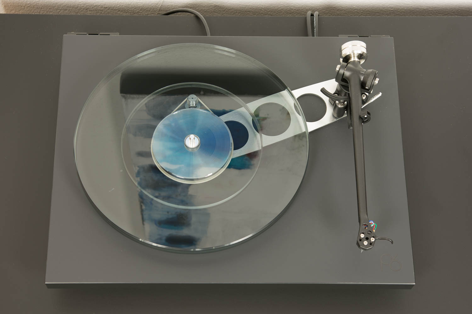 Rega Planar 6 Plattenspieler