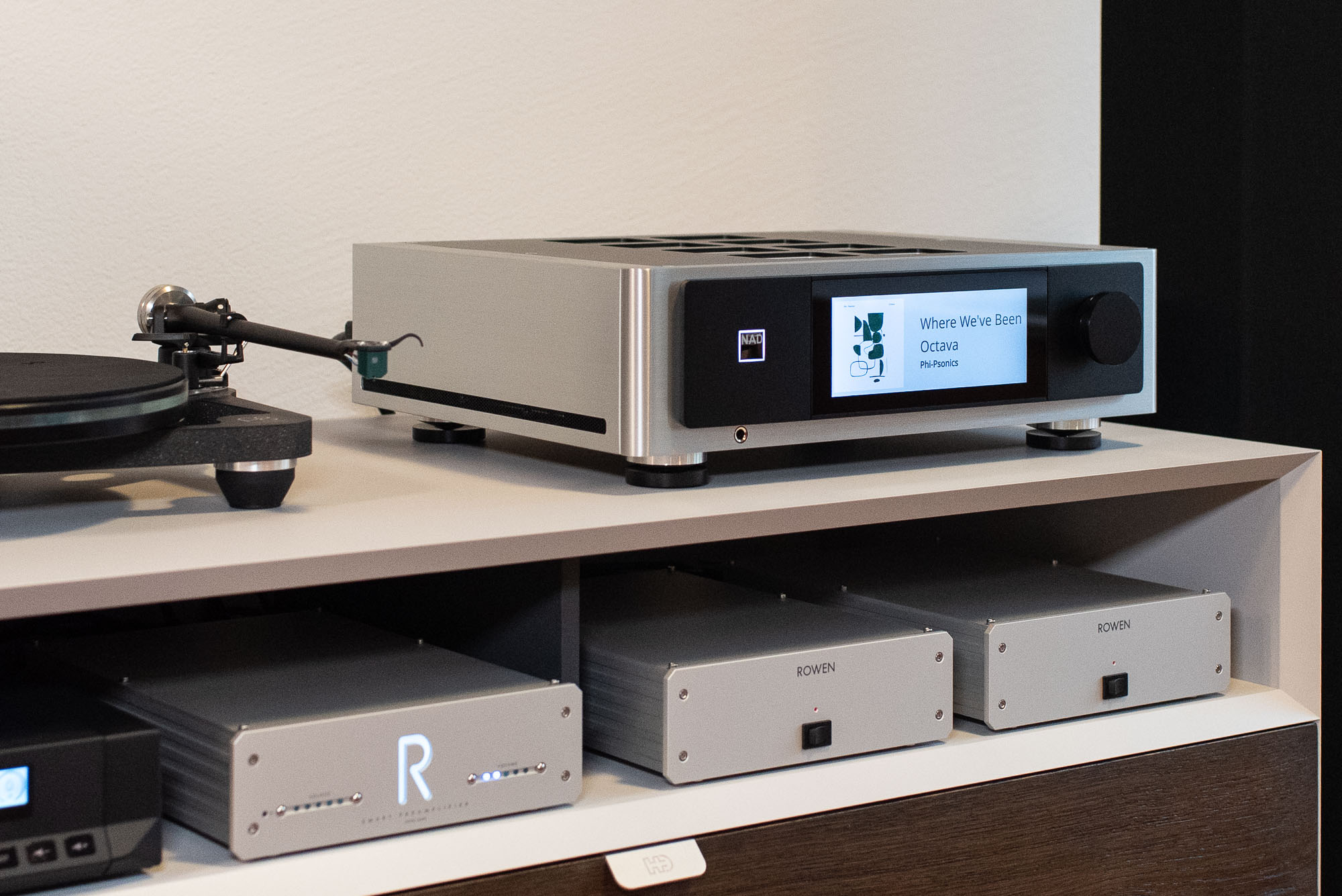 NAD M66 Streaming Vorverstärker