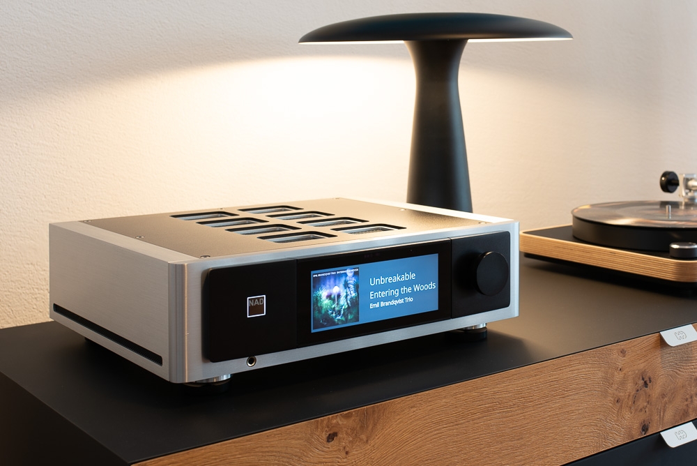 NAD M33 BluOS Streaming Verstärker