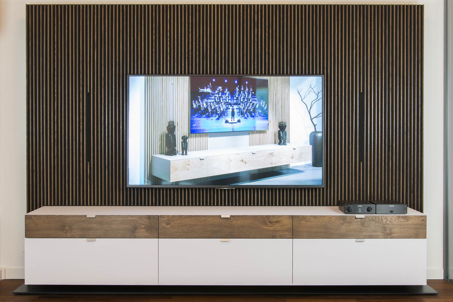 Swiss HD Scene High-End Integration - Ausstellungsmodell