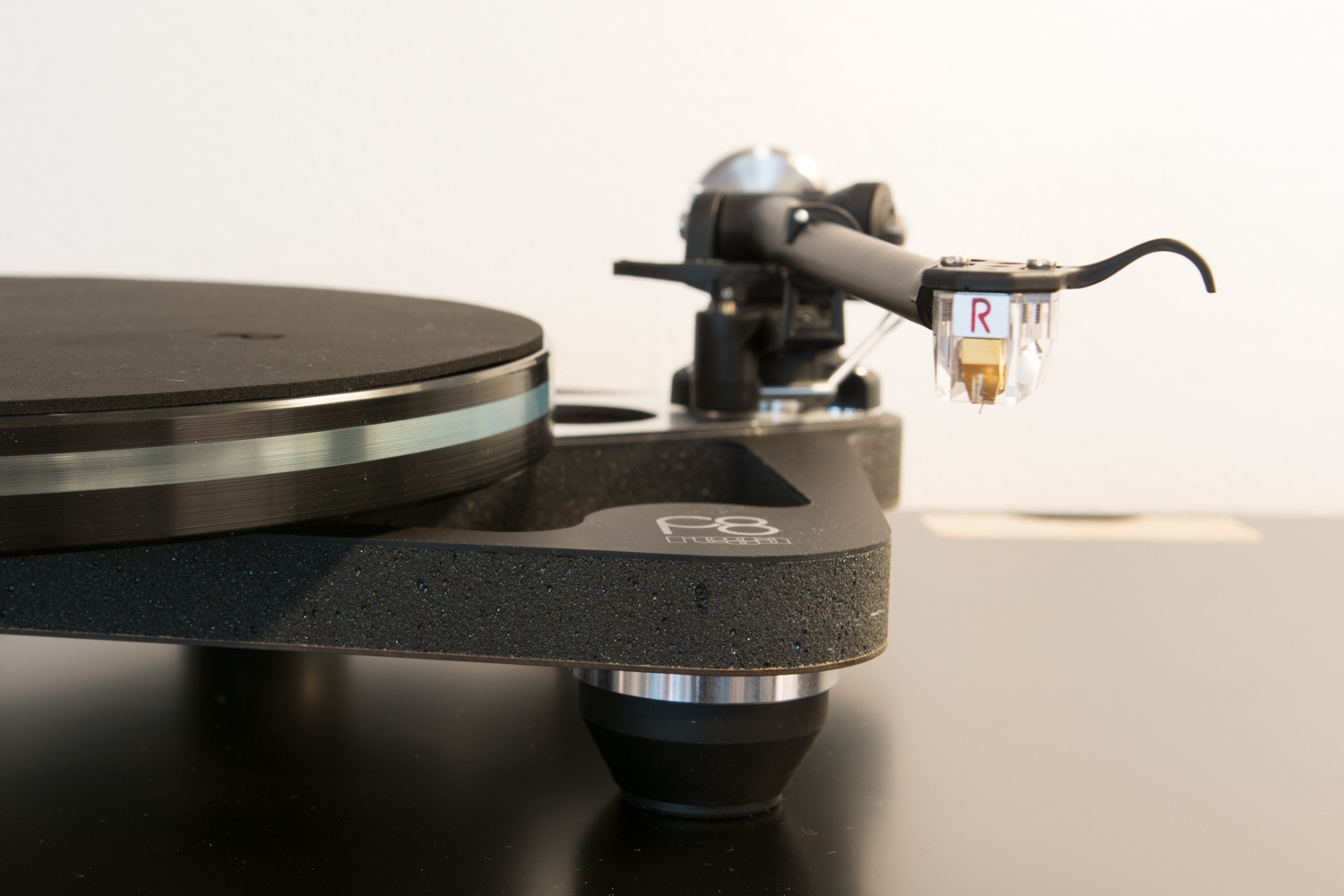 Rega Planar 8 Plattenspieler